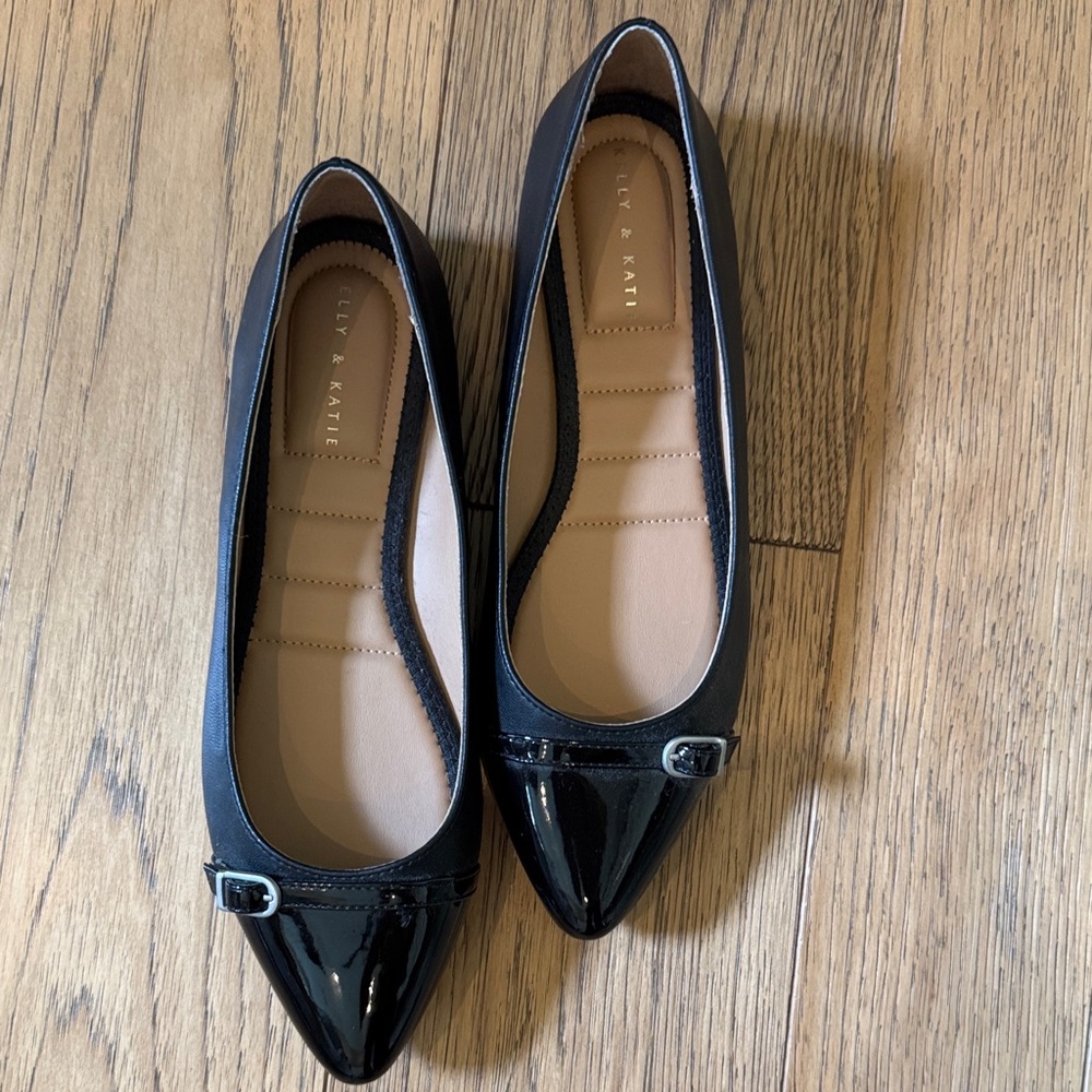 😊NEW! Kelly & Kate Black Patent/soft matte leather Pointed Toe Flats with Buckle